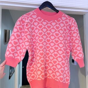 &Merci NWT Pink Heart Pattern short sleeve Sweater